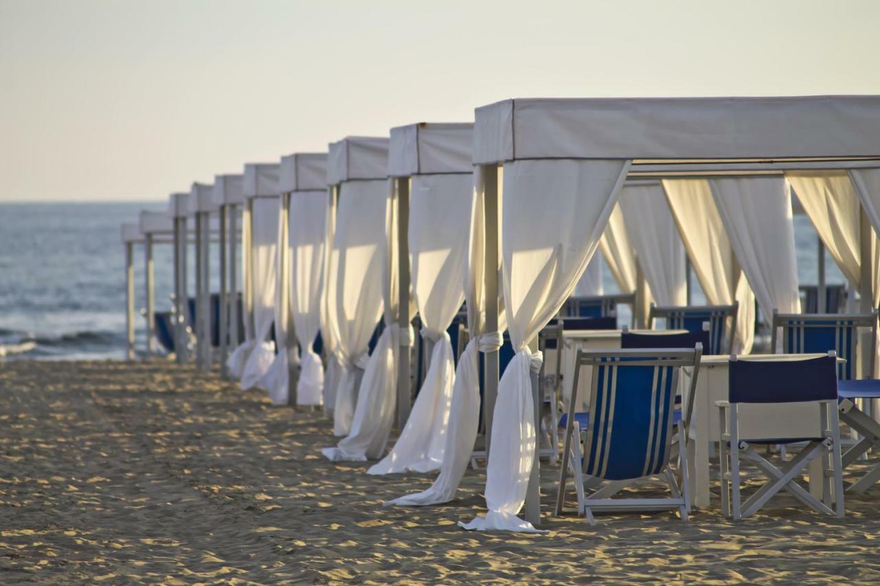 Monti Di Luna Forte dei Marmi Exteriör bild